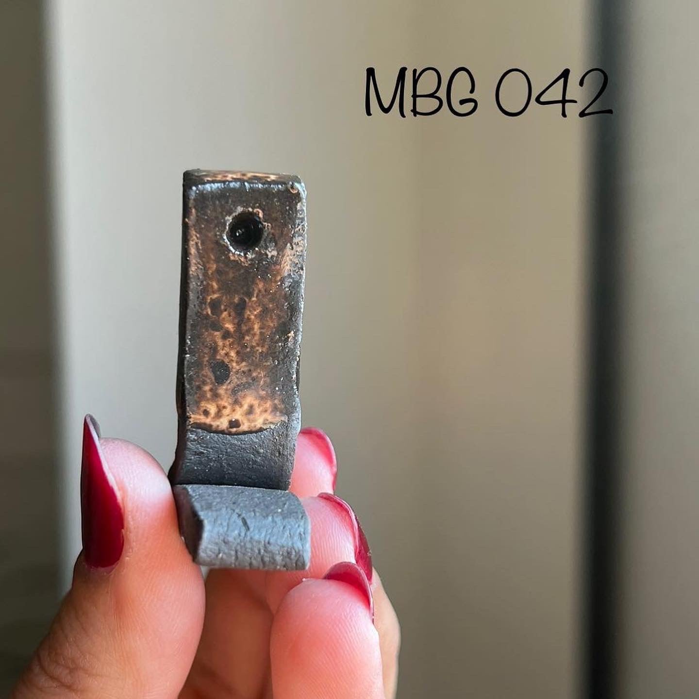 Shino MBG042