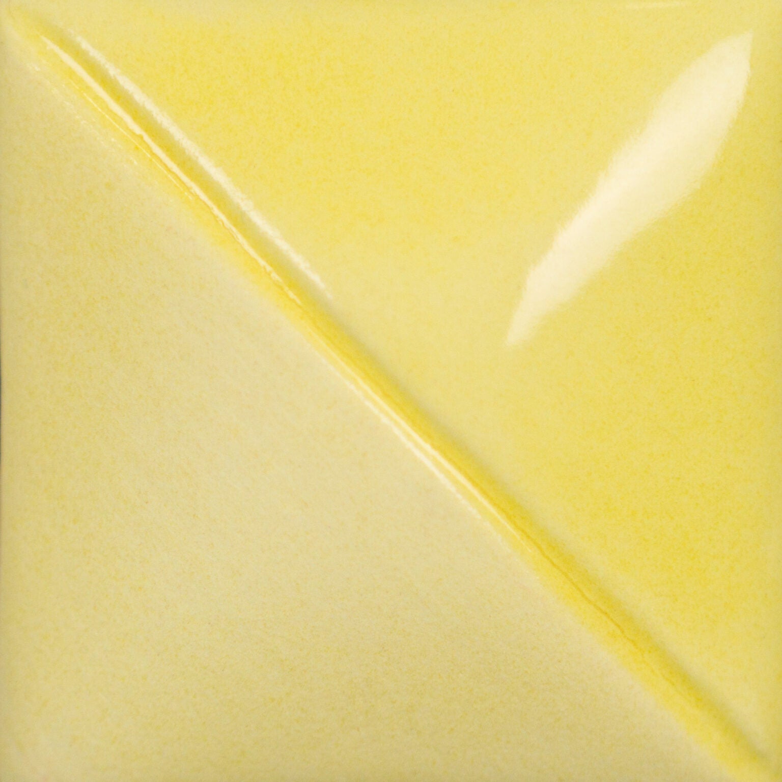 Soft Yellow UG222